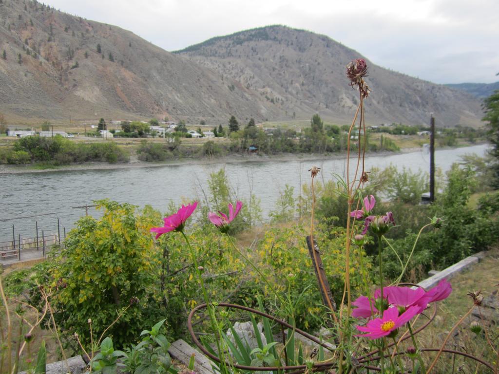 The Inn At Spences Bridge Exterior photo